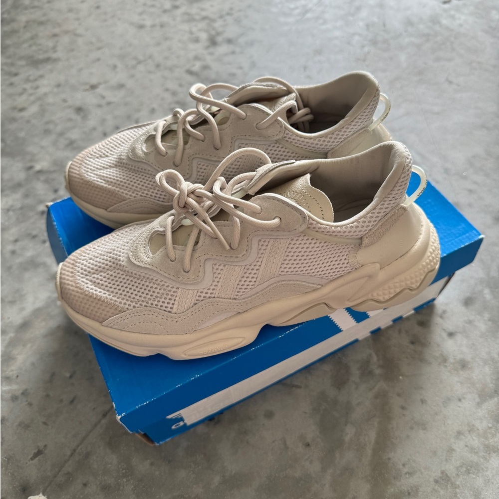ADIDAS Brand New Ozweego Bliss - Men’s US Size 7